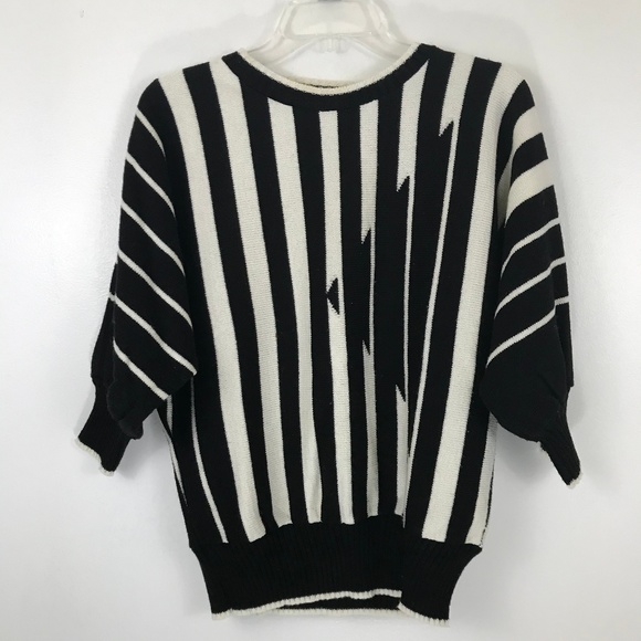 Vintage Sweaters - VTG Black and White Dolman Sleeve Sweater 10